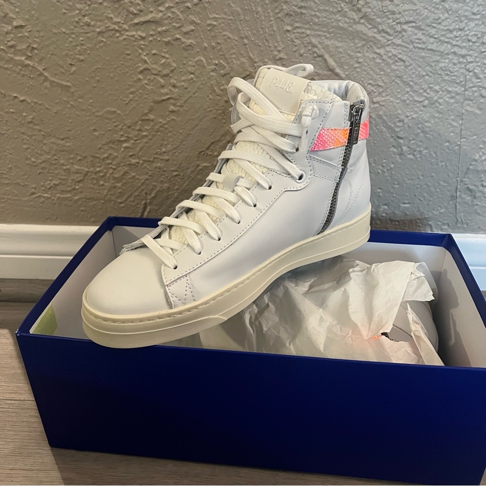 ⭐️ P448 Taylor Shabby High Top Sneaker